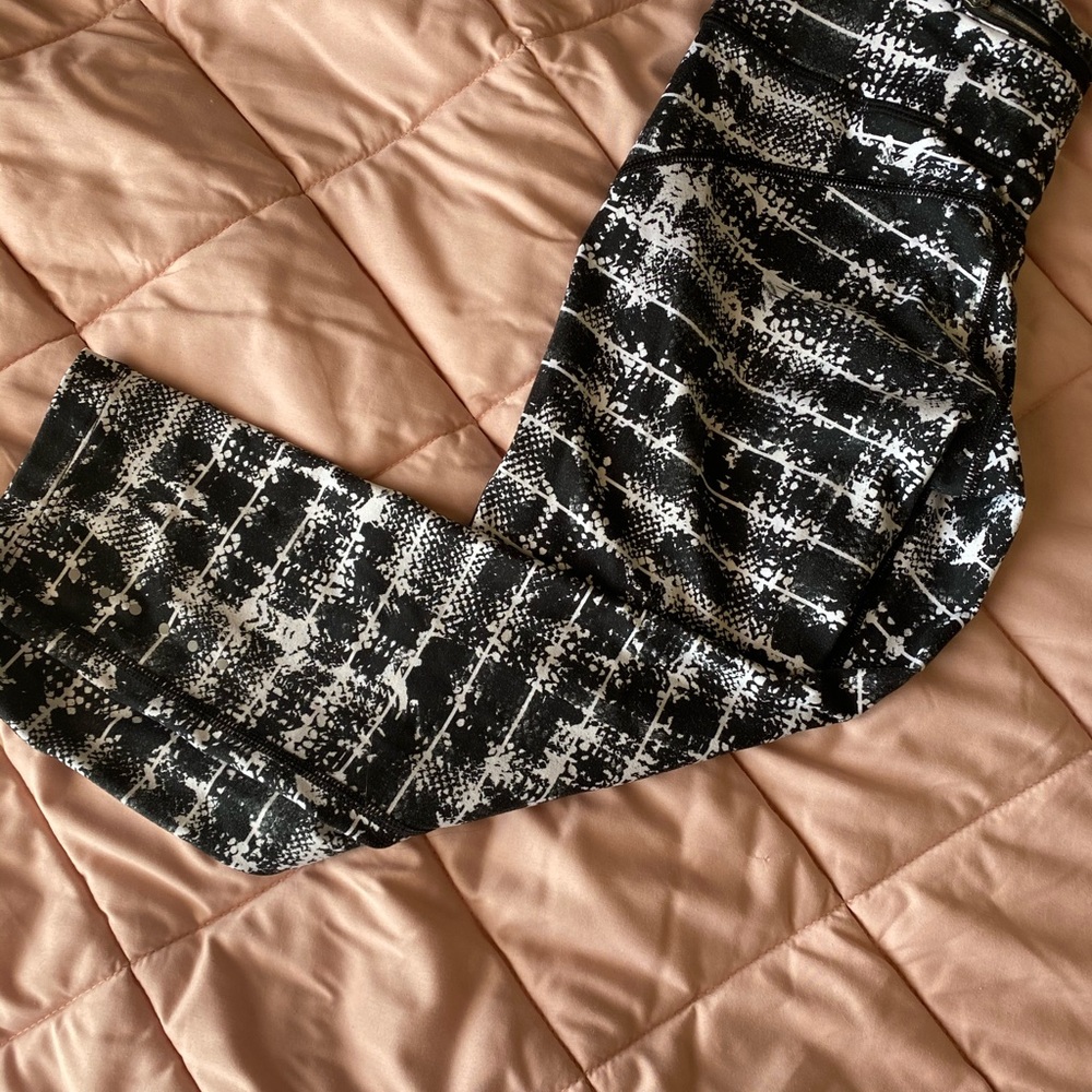 Nike crop pants